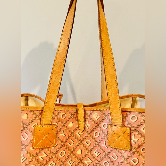RARE Y2K Dooney & Bourke Authentic Pink Extra Large Tote - Picture 11 of 16